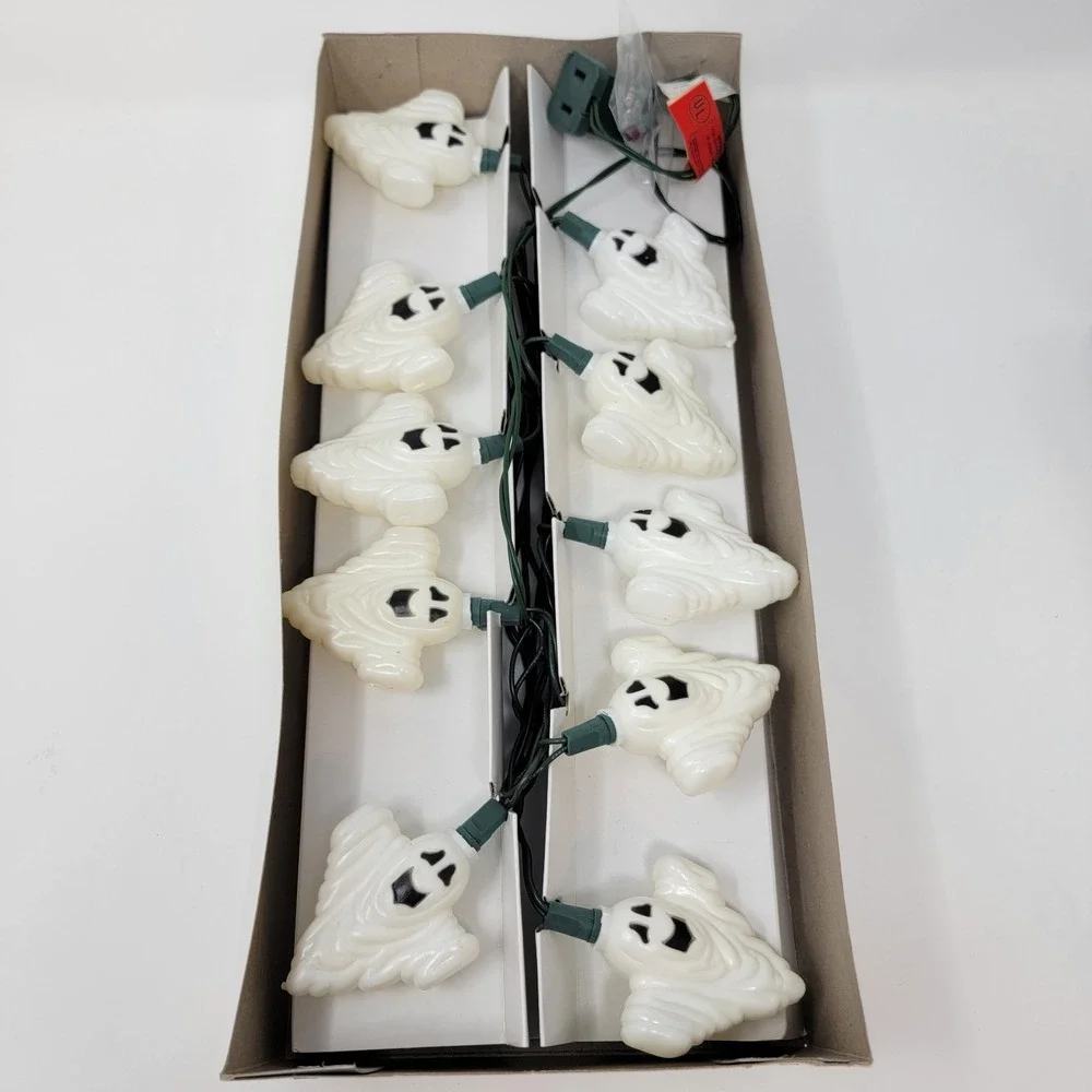 Vintage Walmart String Of 10 Plastic Halloween Ghost Lights - Tested